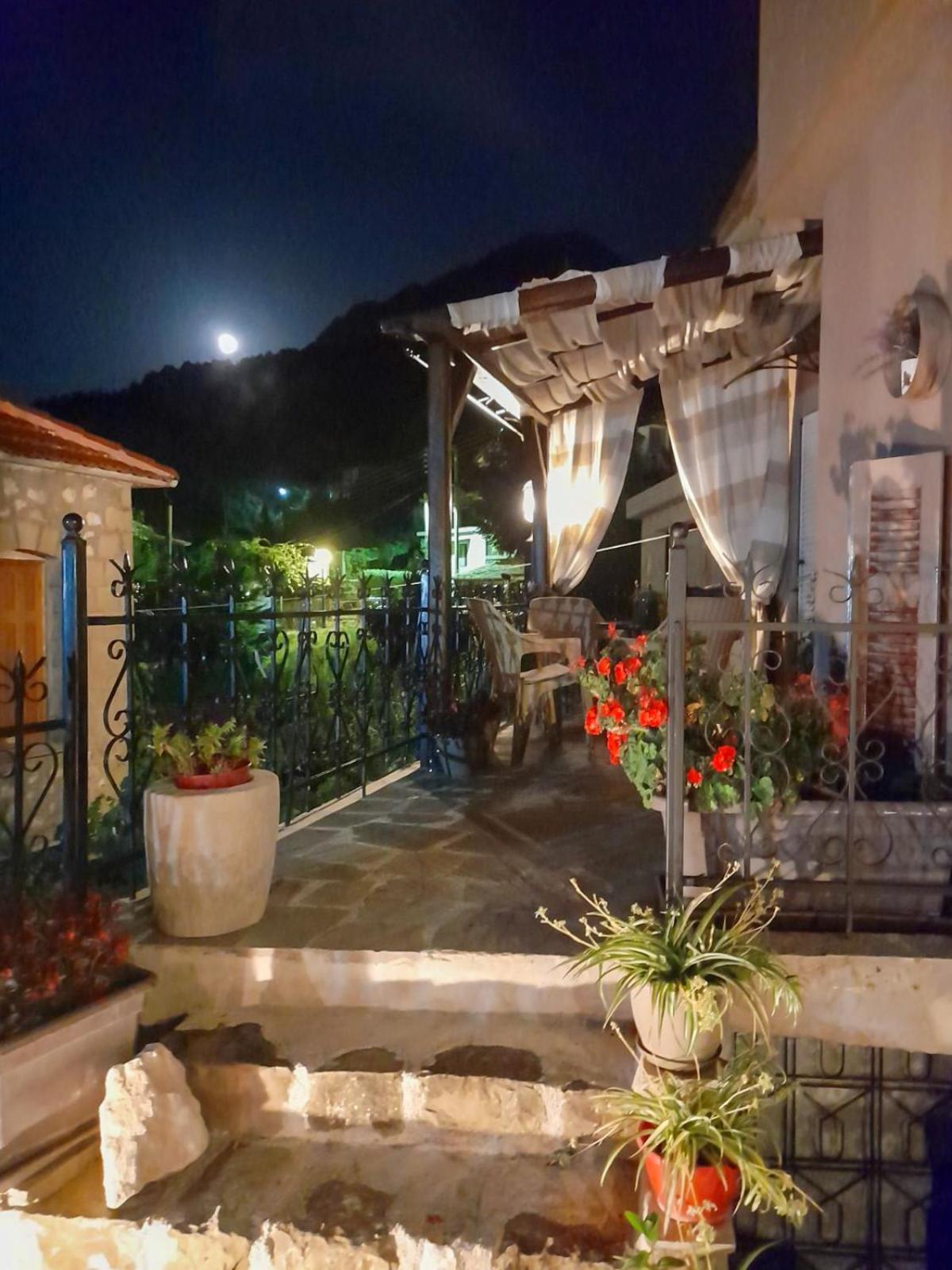 Elen'S Suites Pramanta Exterior foto